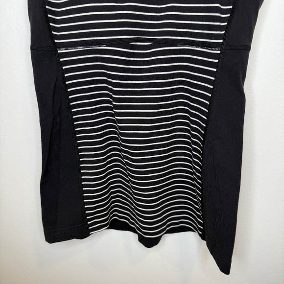 LULULEMON Scoop Neck Tank Striped T Strap Mesh 12 - Picture 5 of 8